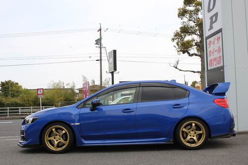 当時リスペクト！WRX STI にゴールドのホイールを探す。 | 鈴鹿店